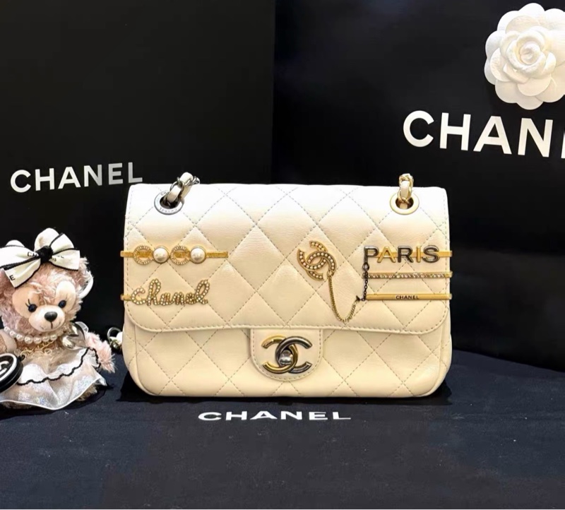 【97新 ✨ 全網最低價！】Chanel 22c限量款 白色徽章cf 大mini 鴛鴦扣 芯片款-1