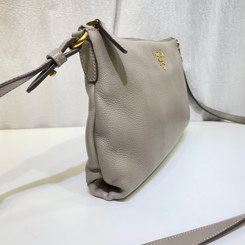 【包稅】PRADA Vitello Daino 斜背包 1BH050-3