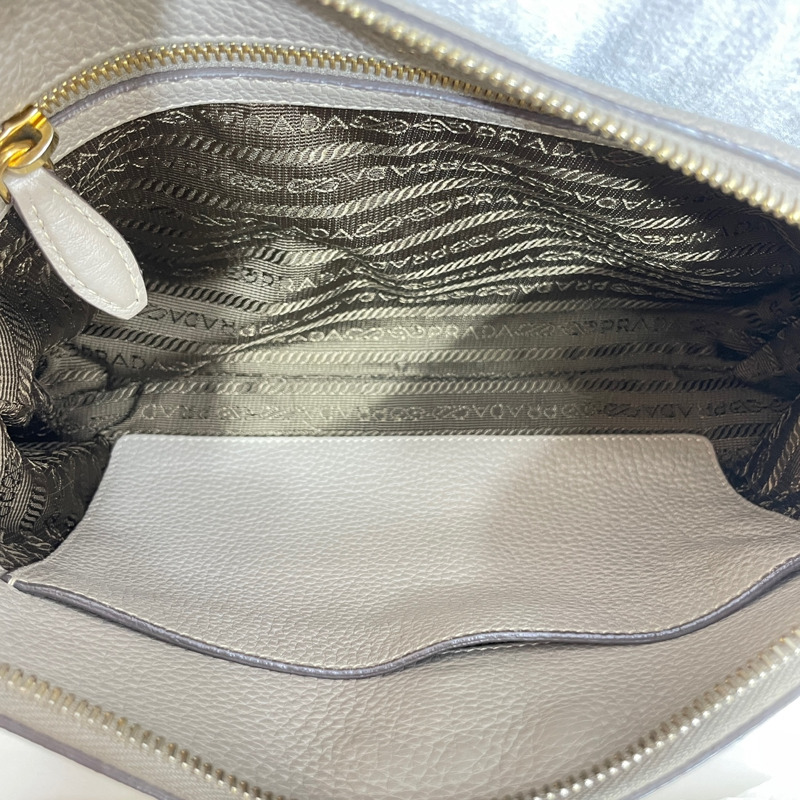 【包稅】PRADA Vitello Daino 斜背包 1BH050-4