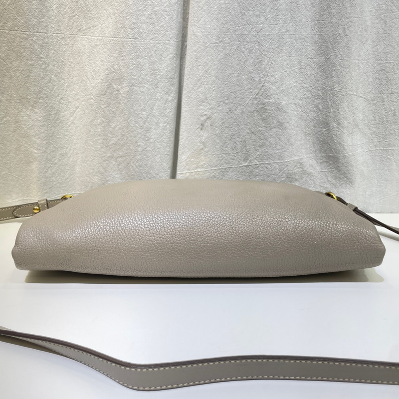 【包稅】PRADA Vitello Daino 斜背包 1BH050-6