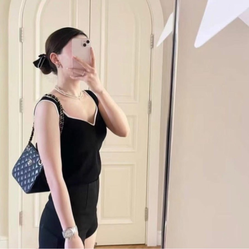 全新全配 Chanel mini tote 牛皮-0