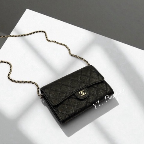 CHANEL 黑荔枝金釦斜背皮夾小包
