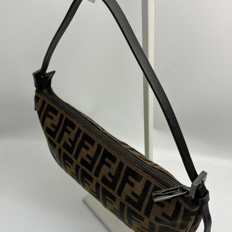 🏷Fendi老花漁夫包-6