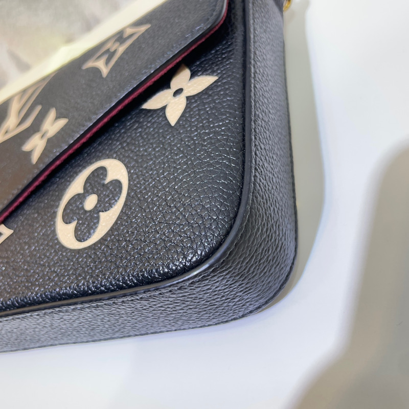 【包稅】LOUIS VUITTON M80482 Monogram Pochette Felicie 斜背包-5