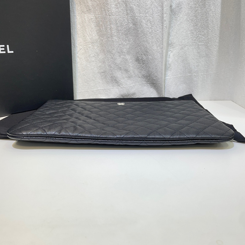 【包稅】CHANEL 經典魚子醬大黑色銀色手拿包 A82552-7