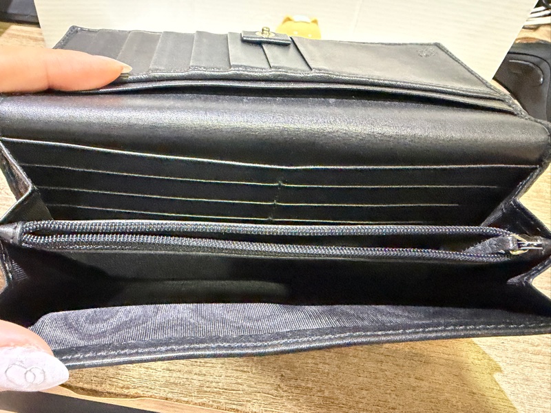 GUCCi經典壓紋牛皮翻蓋長夾 （黑色）-13