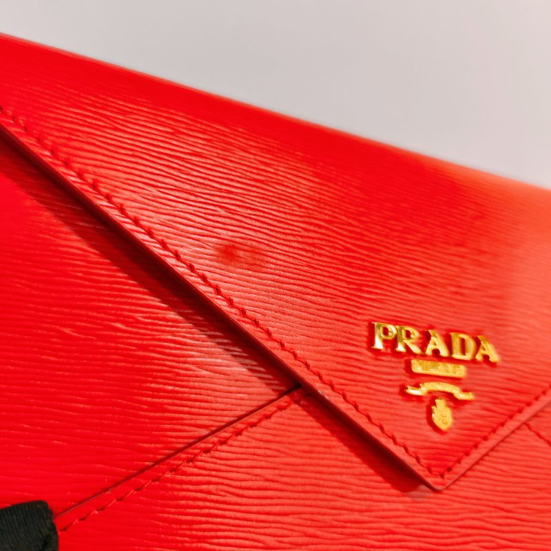 MS0501 Prada 普拉達 信封 水波紋 樹皮紋 紅色 金扣  Envelope Vitello Move Red x GHW-7