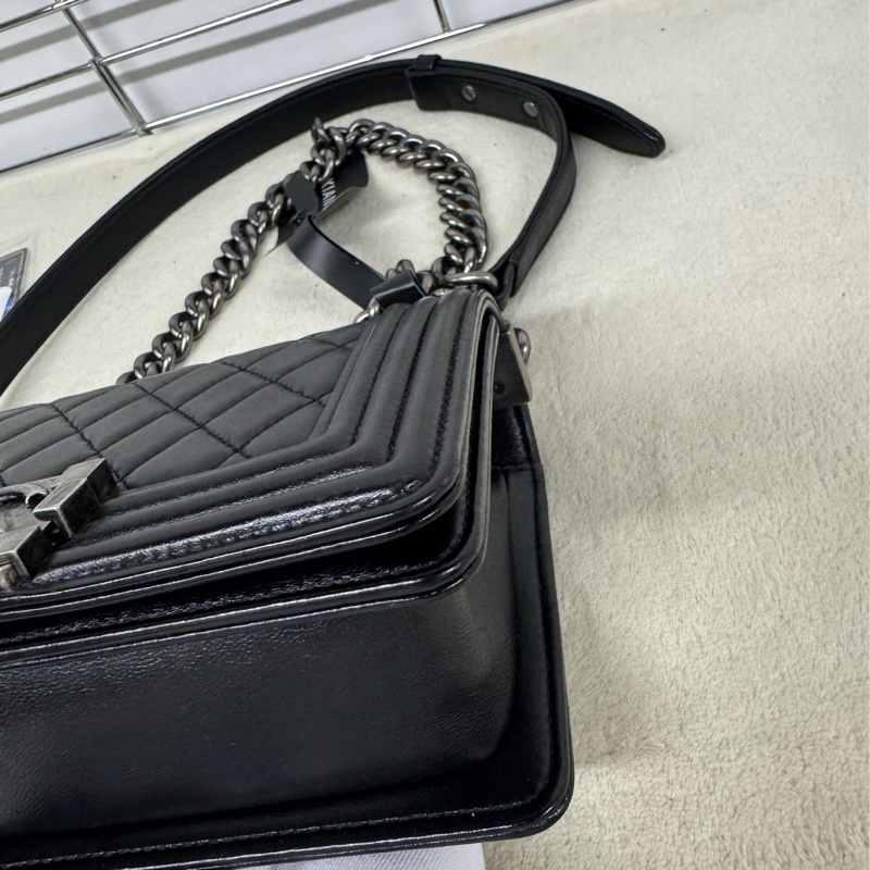 Chanel 小號黑銀Leboy羊皮-7