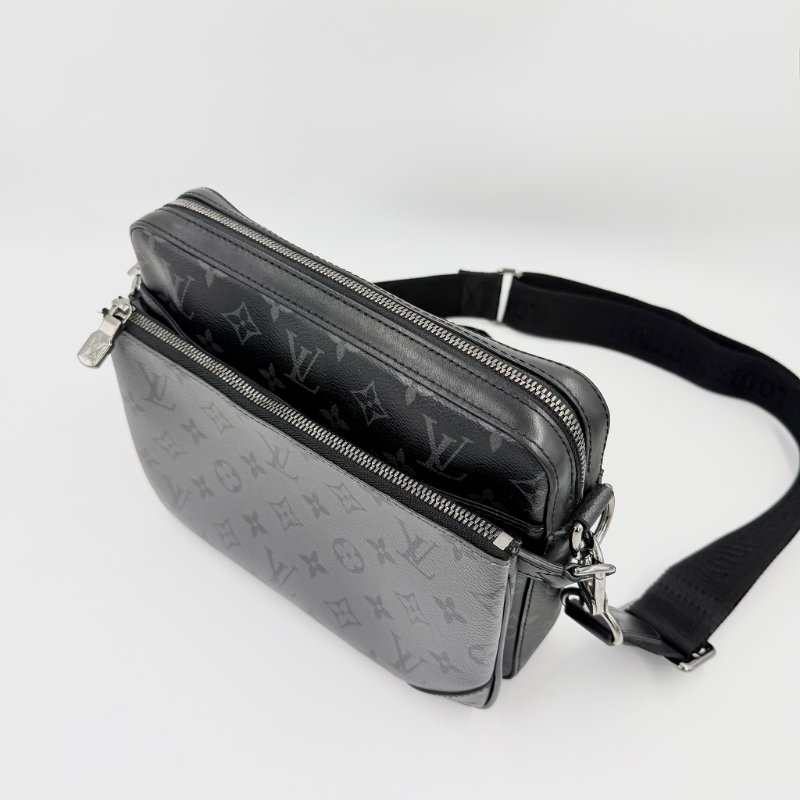 Louis Vuitton - 黑灰原花Trio黑武士三合一郵差包-4