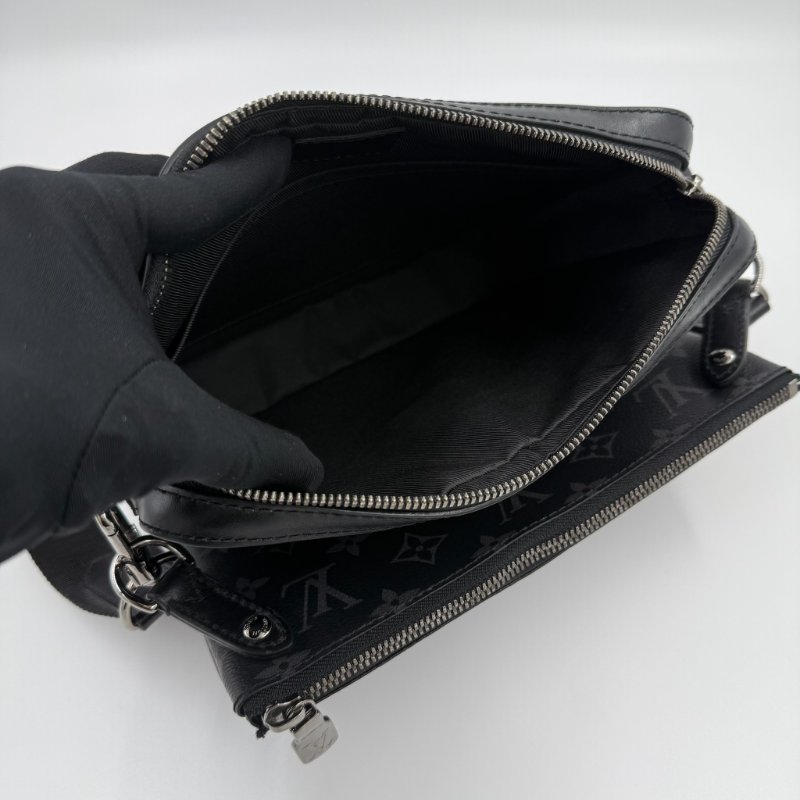 Louis Vuitton - 黑灰原花Trio黑武士三合一郵差包-10