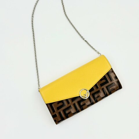 FENDI - 黃色拚FF LOGO WOC 斜背包