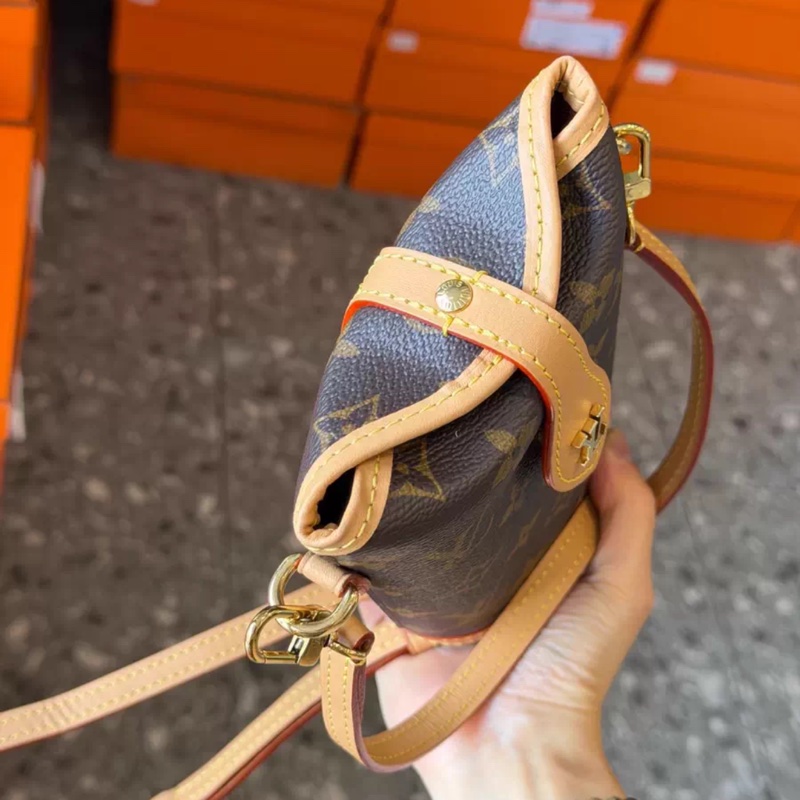 Lv 老花薯條包-2