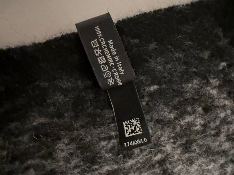 Chanel 字母黑灰漸層圍巾-4