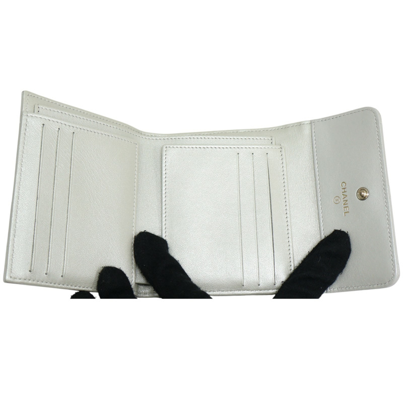 銀色 菱格紋 羊皮 扣式 短夾【CHANEL 香奈兒】-4