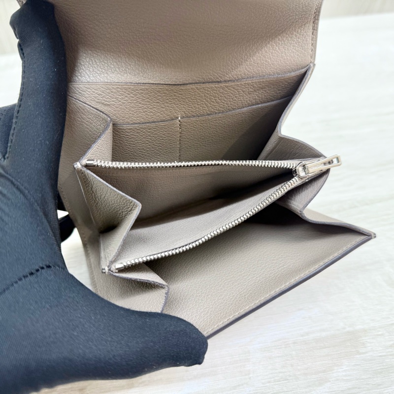 HERMES大象灰EPSOM銀釦兩折康康短夾-9