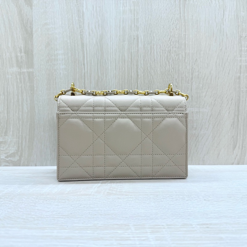 DIOR淡米色羊皮金釦MISS Caro側背包S5169UDAX-2