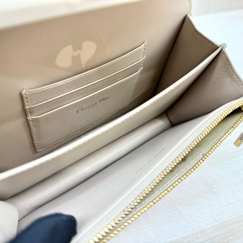 DIOR淡米色羊皮金釦MISS Caro側背包S5169UDAX-12