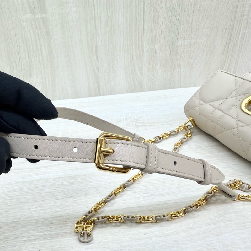 DIOR淡米色羊皮金釦MISS Caro側背包S5169UDAX-18