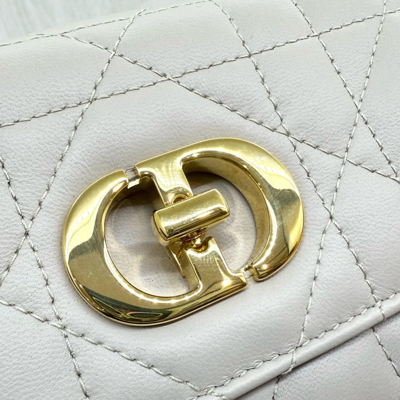 DIOR淡米色羊皮金釦MISS Caro側背包S5169UDAX-24