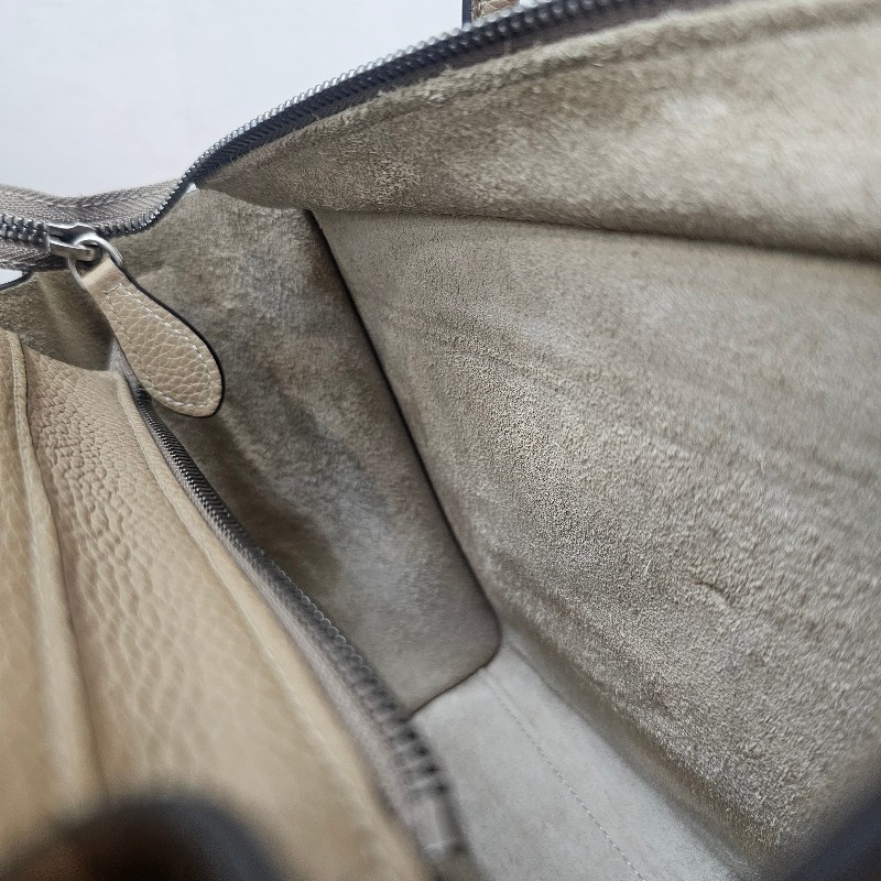 [高CP好物❣️平台最甜價帶回家] Celine沙丘色牛皮霧銀釦Luggage Nano手提斜背包-21