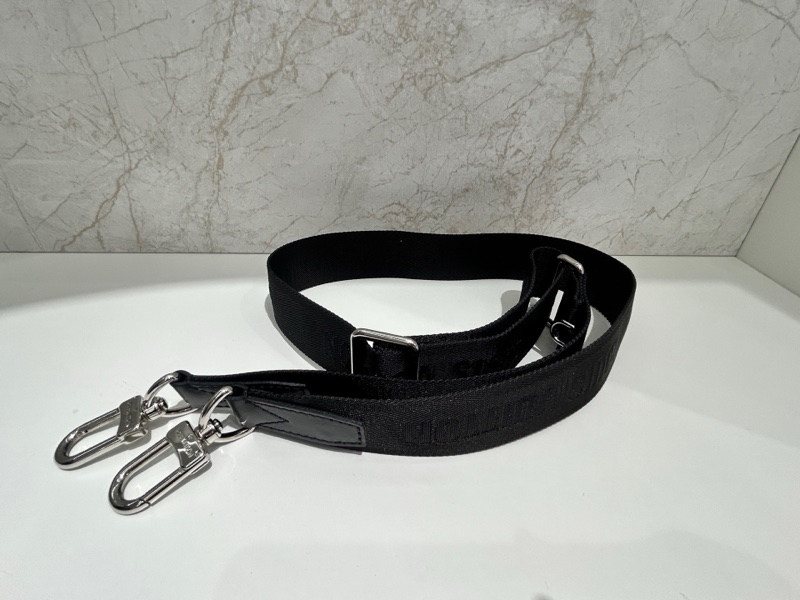 Lv 芯片款灰黑棋盤 郵差包 尺寸約23x15-11