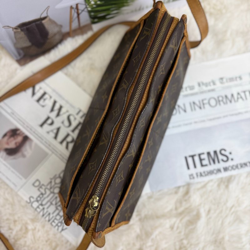 LV Popincourt 棕色 老花 塗層帆布拼牛皮 三角金球 斜挎包-3