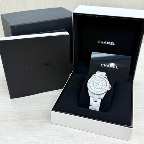 CHANEL白陶瓷12點鑽CALIBER 38MM J12機芯腕錶H5705