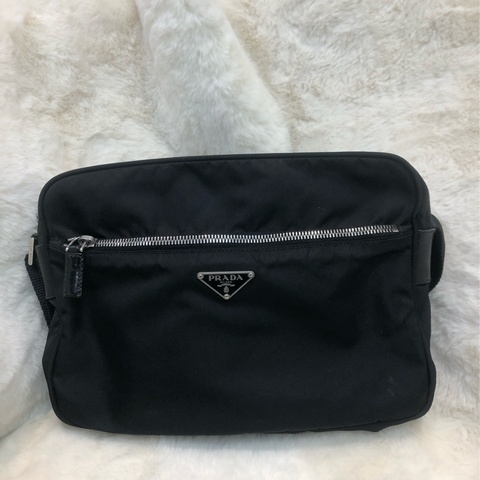 Prada 黑色降落傘料斜孭袋 相機袋 男/女 XC178