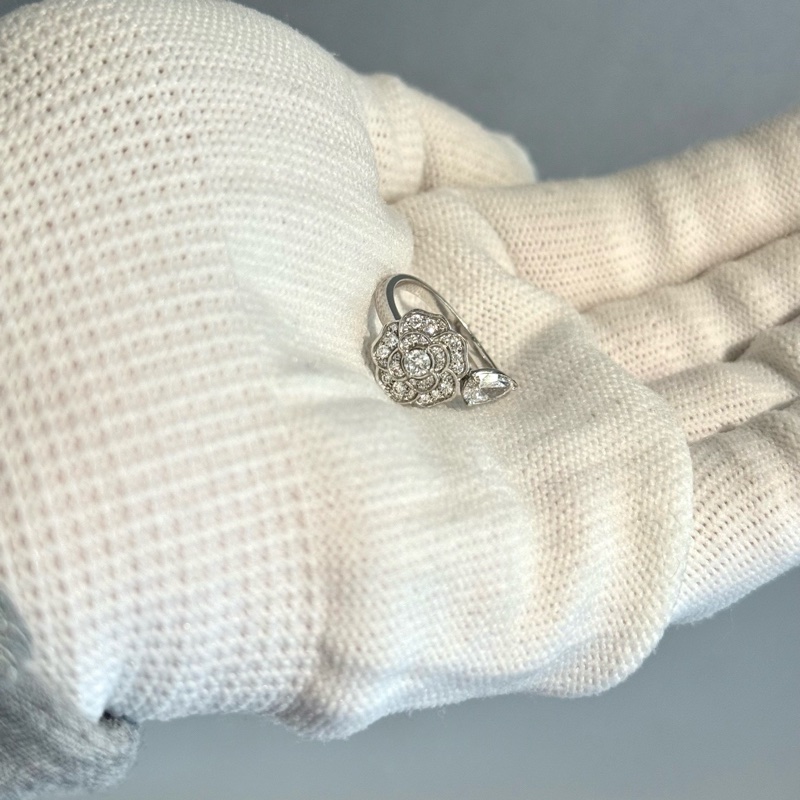 Chanel 香奈兒Camélia系列山茶花鑽石戒指 尺寸51-6