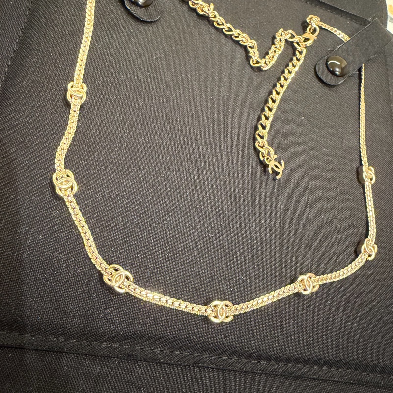 Chanel淡金七花項鍊-5