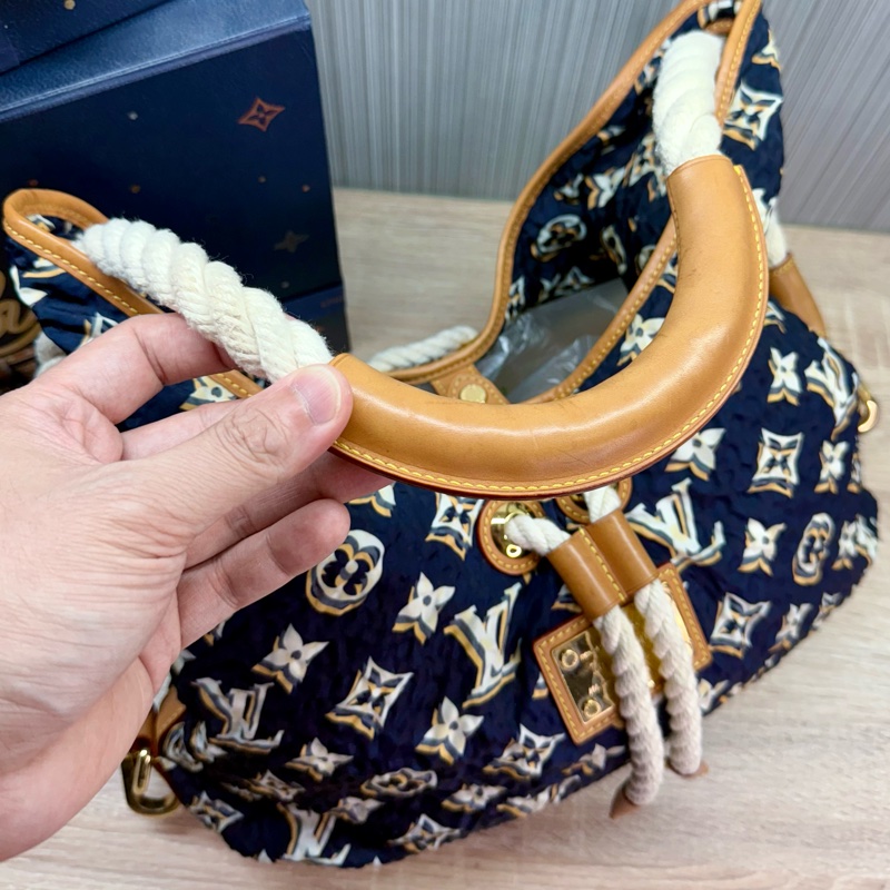 LV M40235 Bulles MM HOBO限量稀有絕版海軍藍郵輪幻影繩結包-15