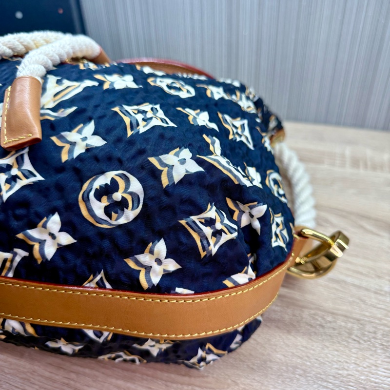 LV M40235 Bulles MM HOBO限量稀有絕版海軍藍郵輪幻影繩結包-17