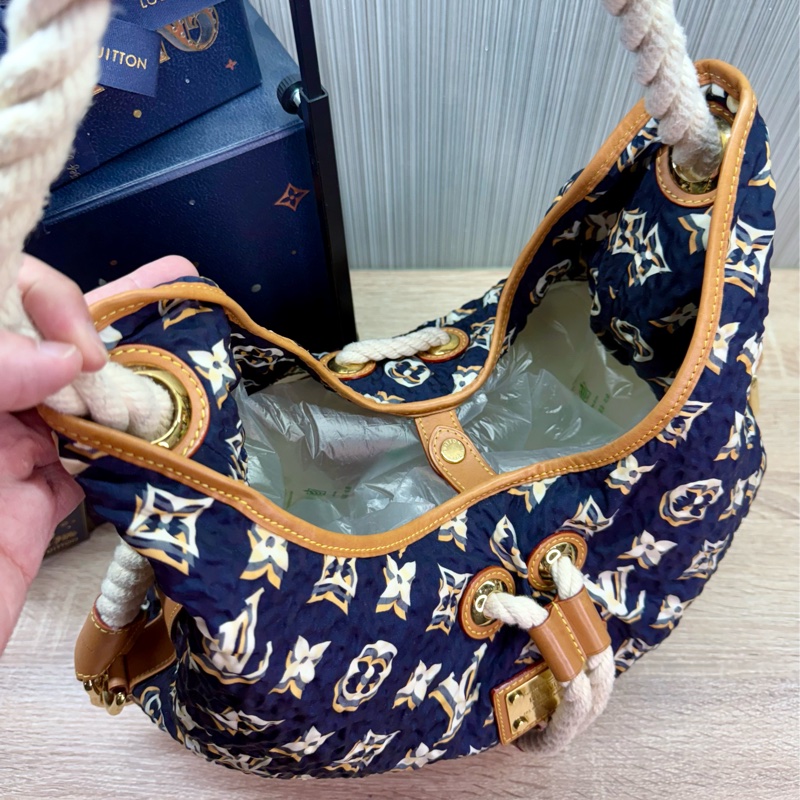 LV M40235 Bulles MM HOBO限量稀有絕版海軍藍郵輪幻影繩結包-30
