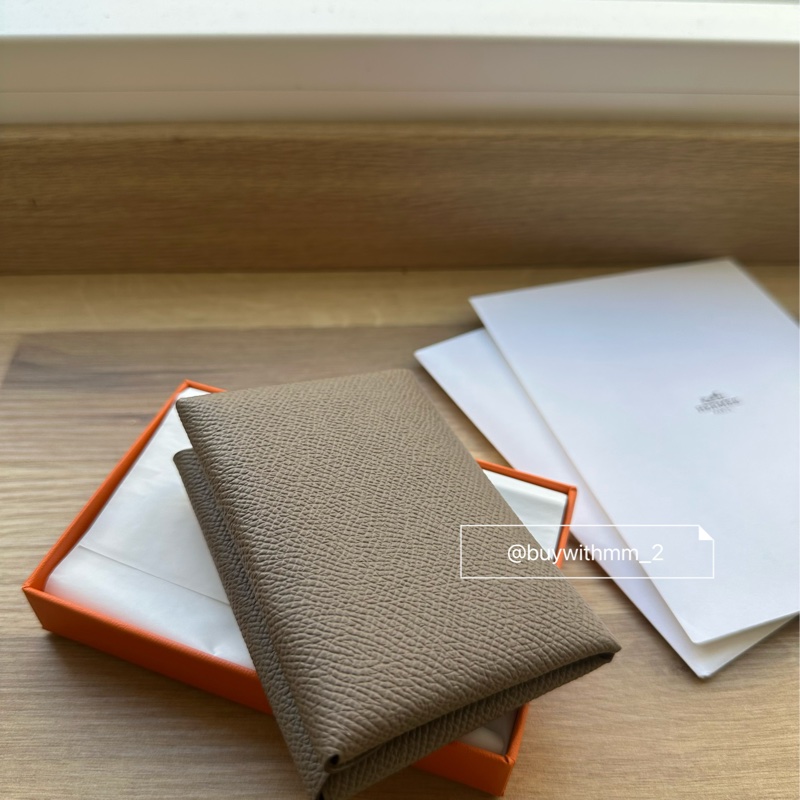 ⭐️賣場有滿額折扣⭐️愛馬仕 Calvi Duo 大象灰卡包 零錢包-2