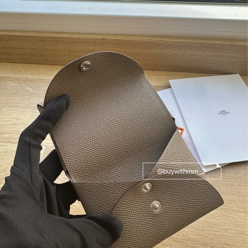 ⭐️賣場有滿額折扣⭐️愛馬仕 Calvi Duo 大象灰卡包 零錢包-7