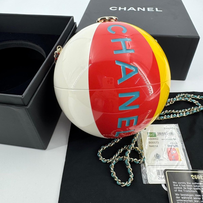Chanel 19S Lucite Red Yellow Blue & White Beach Ball Bag with Gold Hardware-2