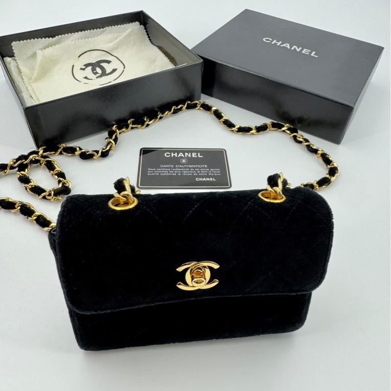 Chanel Vintage Velvet Black Mini Matelasse Single Flap Bag with Gold Hardware-7