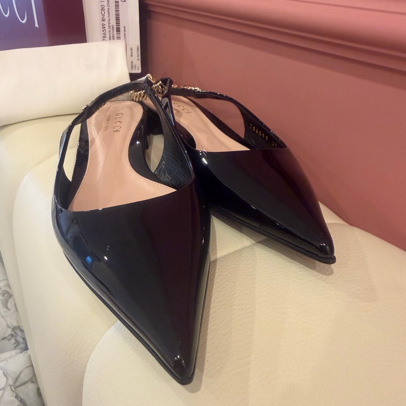 【私藏出清】正品經典🖤Gucci 漆皮金屬鍊帶露跟鞋✨ (Slingback Pumps)-11