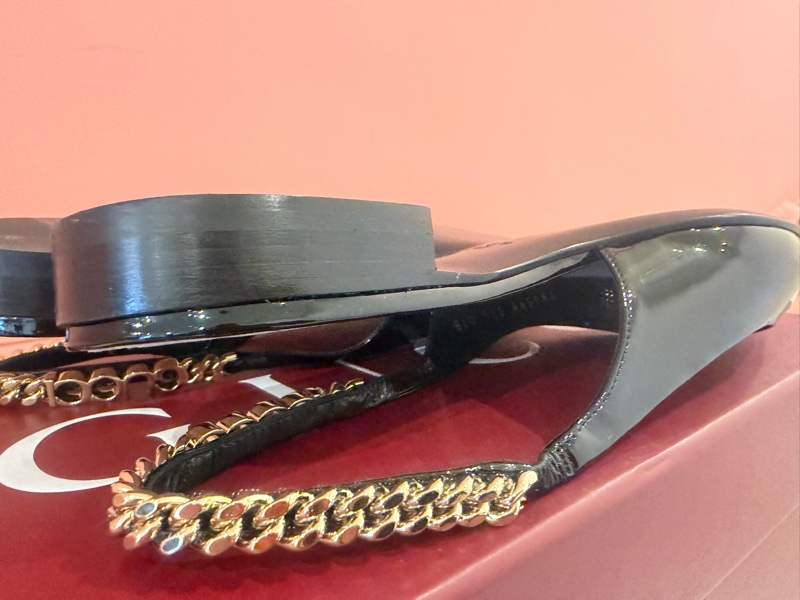 【私藏出清】正品經典🖤Gucci 漆皮金屬鍊帶露跟鞋✨ (Slingback Pumps)-18