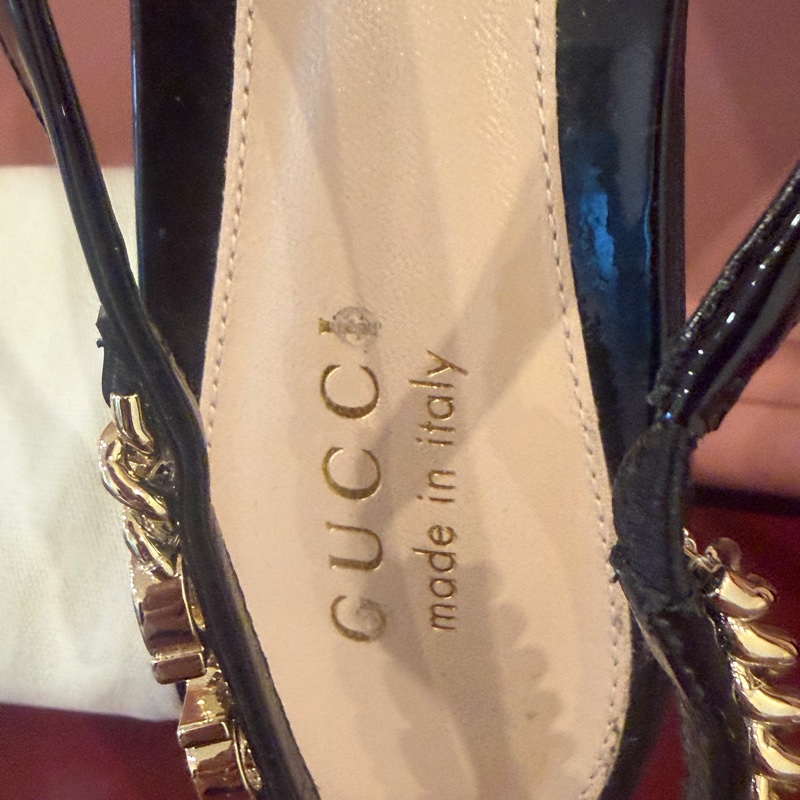 【私藏出清】正品經典🖤Gucci 漆皮金屬鍊帶露跟鞋✨ (Slingback Pumps)-23