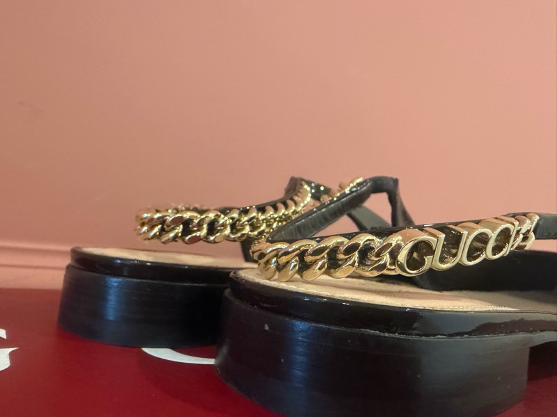 【私藏出清】正品經典🖤Gucci 漆皮金屬鍊帶露跟鞋✨ (Slingback Pumps)-8