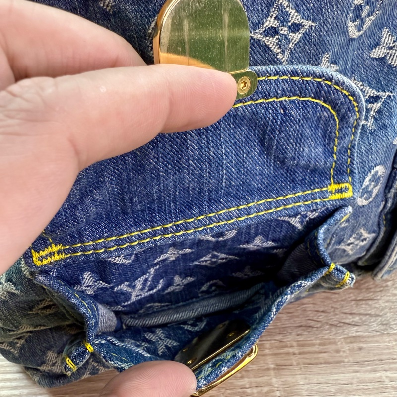 LV M95048 Baggy Denim Hobo GM 藍色丹寧牛仔肩背包-11