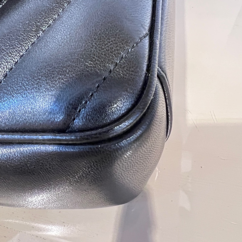 YSL 黑羊皮V型紋LouLou MateLasse絎縫銀釦下蓋肩斜背鏈包-6