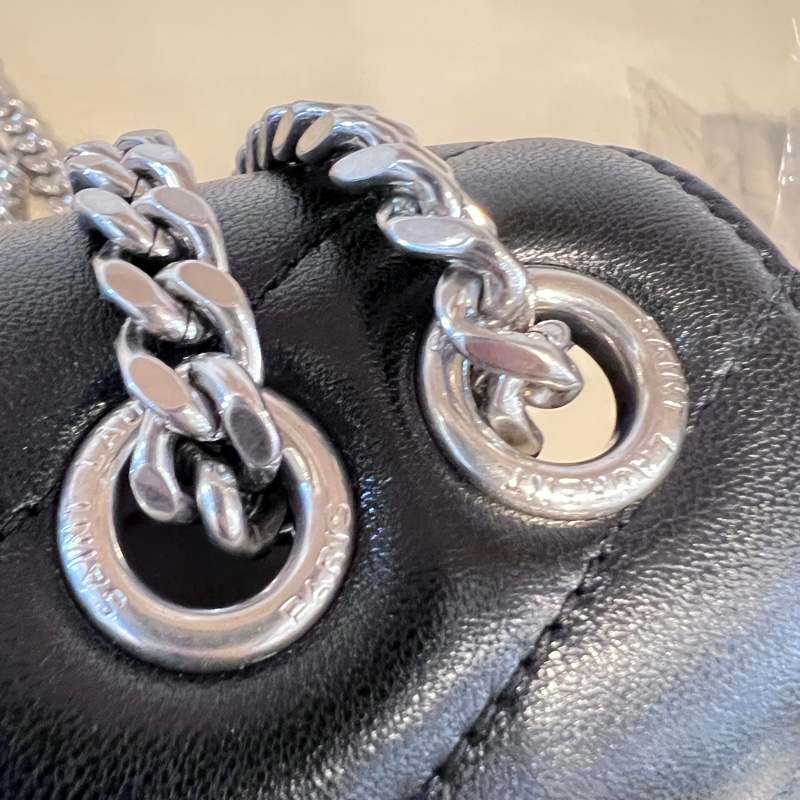 YSL 黑羊皮V型紋LouLou MateLasse絎縫銀釦下蓋肩斜背鏈包-16