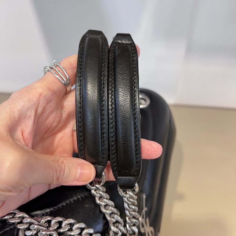 YSL 黑羊皮V型紋LouLou MateLasse絎縫銀釦下蓋肩斜背鏈包-20