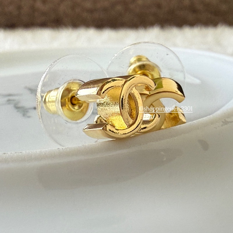 香奈兒 Chanel 26P 金色超迷你小耳環-4