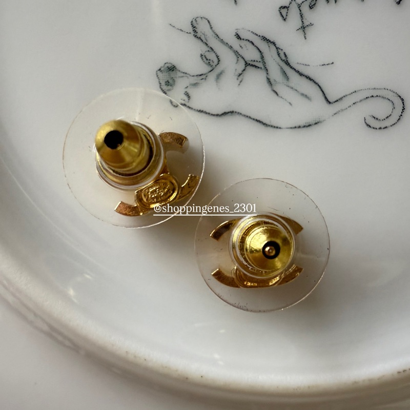 香奈兒 Chanel 26P 金色超迷你小耳環-6