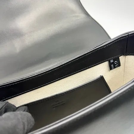 Gucci Embossed全皮压纹logo复古马鞍包 黑色很高级百搭-9