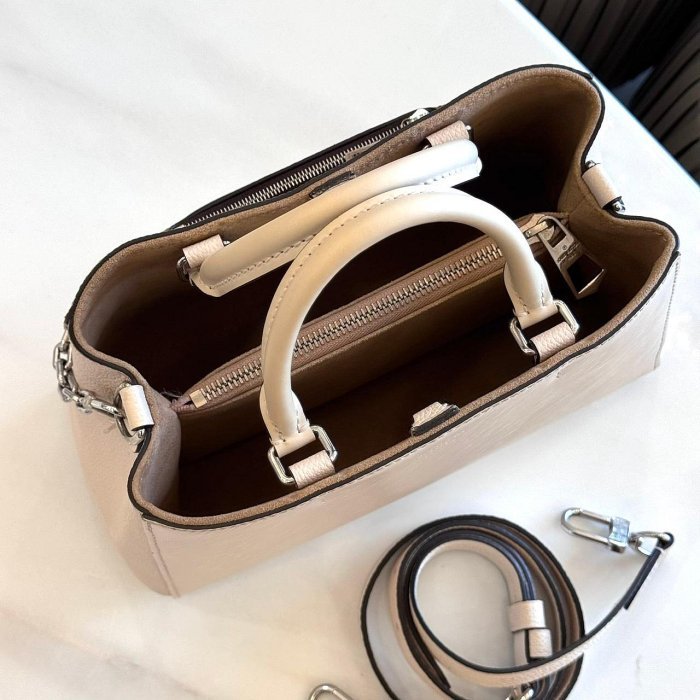 *SHIHNA名牌精品* LV M20520 Marelle Tote BB 石英白色水波紋托特包-3