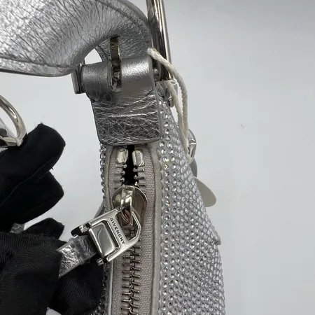 Givenchy 纪梵希单肩腋下包 銀色-8